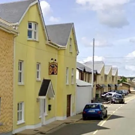 Bed & Breakfast Seashells
