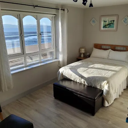 Seashells Bed & Breakfast 4*