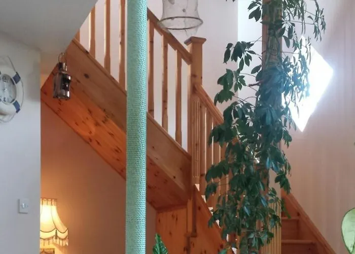 Seashells Bed & Breakfast 4*